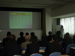 （株）資生堂　木村部長の大阪工場概要説明